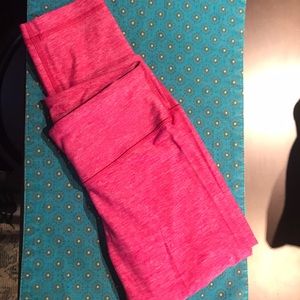 Lululemon crop tights.